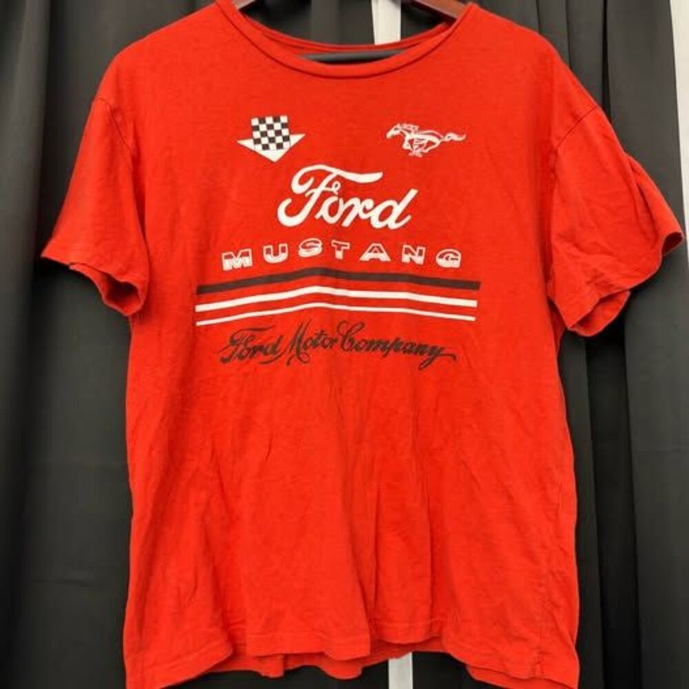 Ford Men’s burnt orange tee - size Large